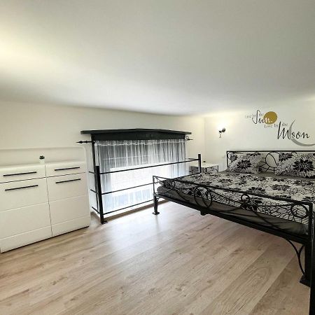 Manyi Apartman 2 Debrecen Exteriör bild