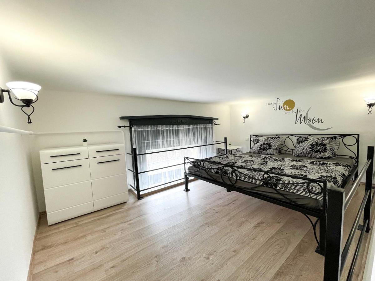 Manyi Apartman 2 Debrecen Exteriör bild